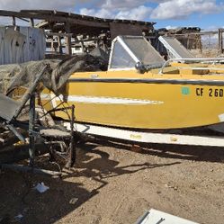 18 ft tri haul Glasspar 165 Cutlas Boat 