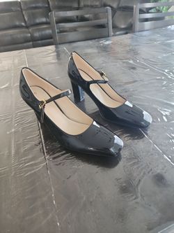 NEWBELLA Women's  shoes (7.5)