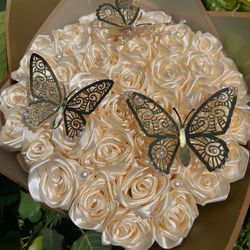 White Eternal Bouquet (40 Ct)