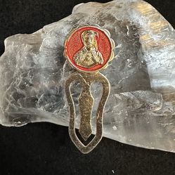 Vintage Praying Hands Medal Bookmark, 2 1/4”
