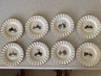 Dessert/snack Plates with Antique Vehicles,