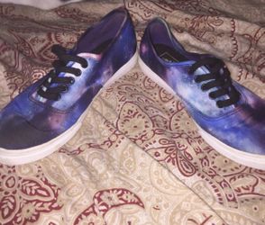 Size 6 Galaxy Vans