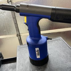 Gesipa Taurus 2 Pneumatic Riveter 