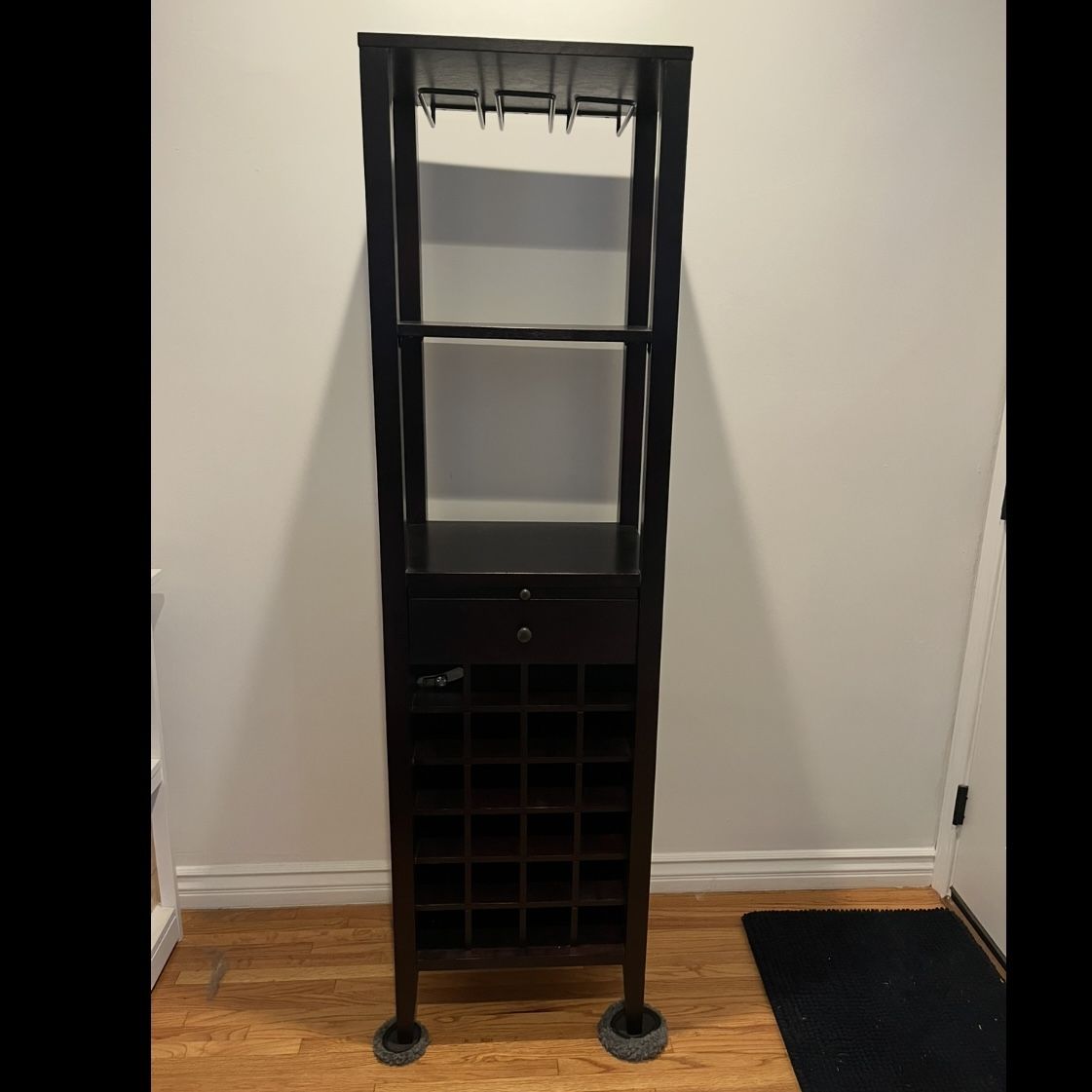 Wine bar cabinet