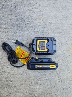 Dewalt 20v Battery And Charger Brand New