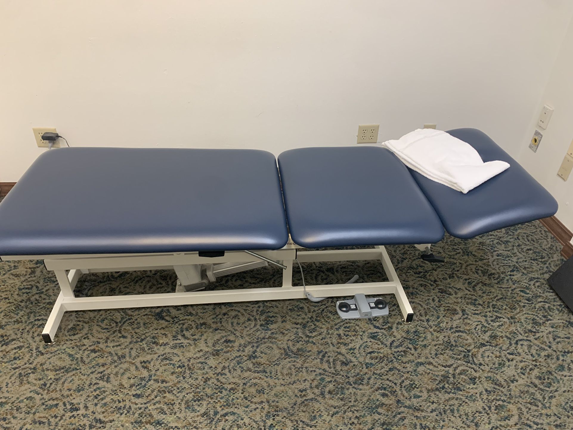 High/low Medical Table 