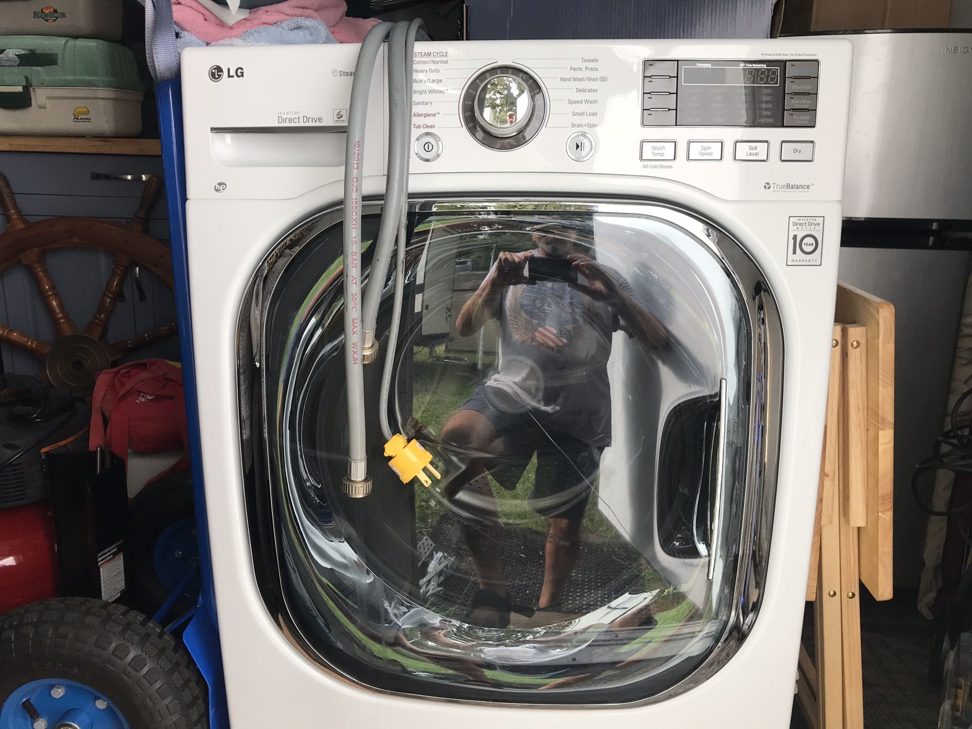 Lg washer dryer all in one 4.3 cubic ft. 1 unit does it all
