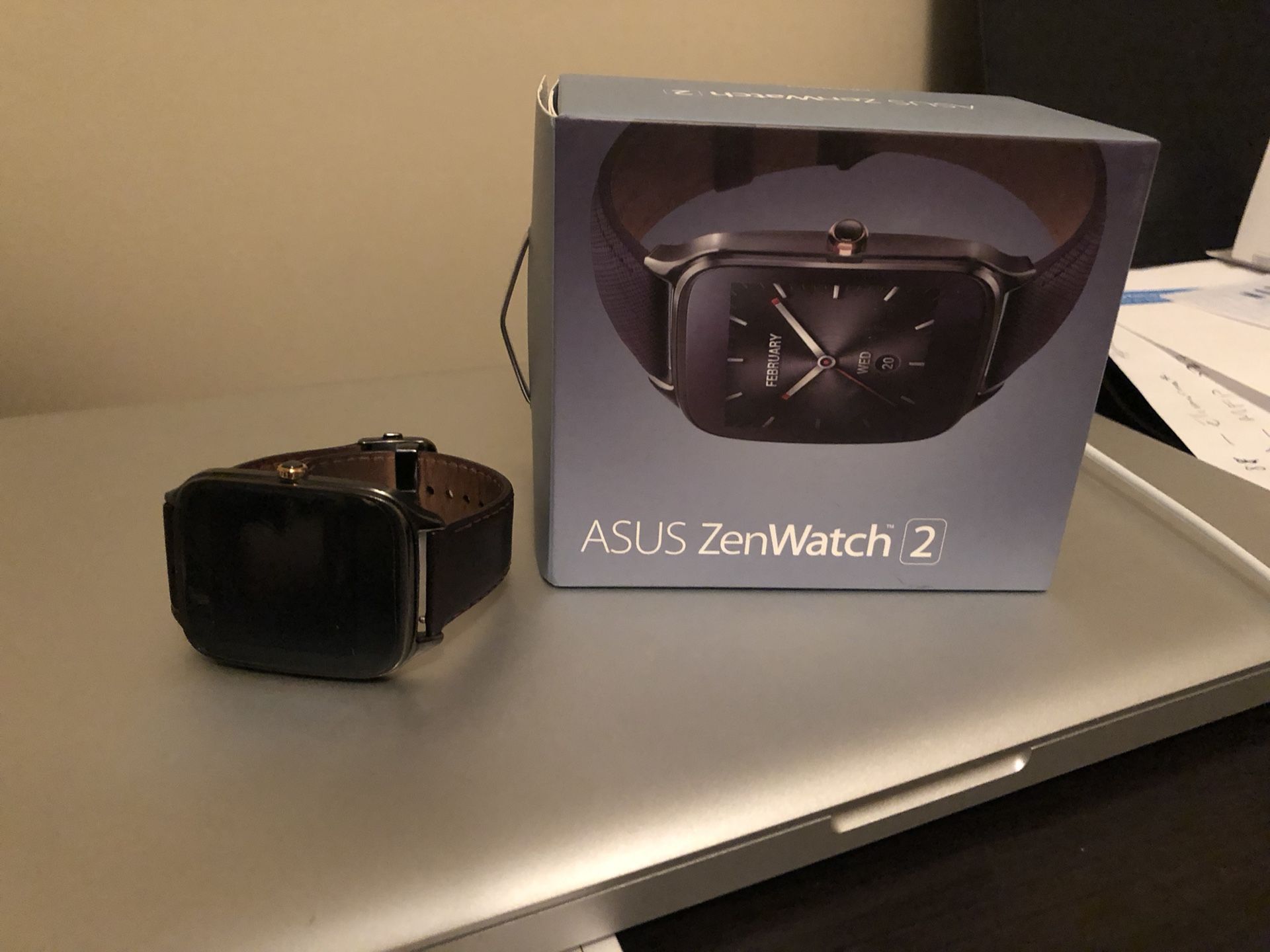 Asus Zen watch 2