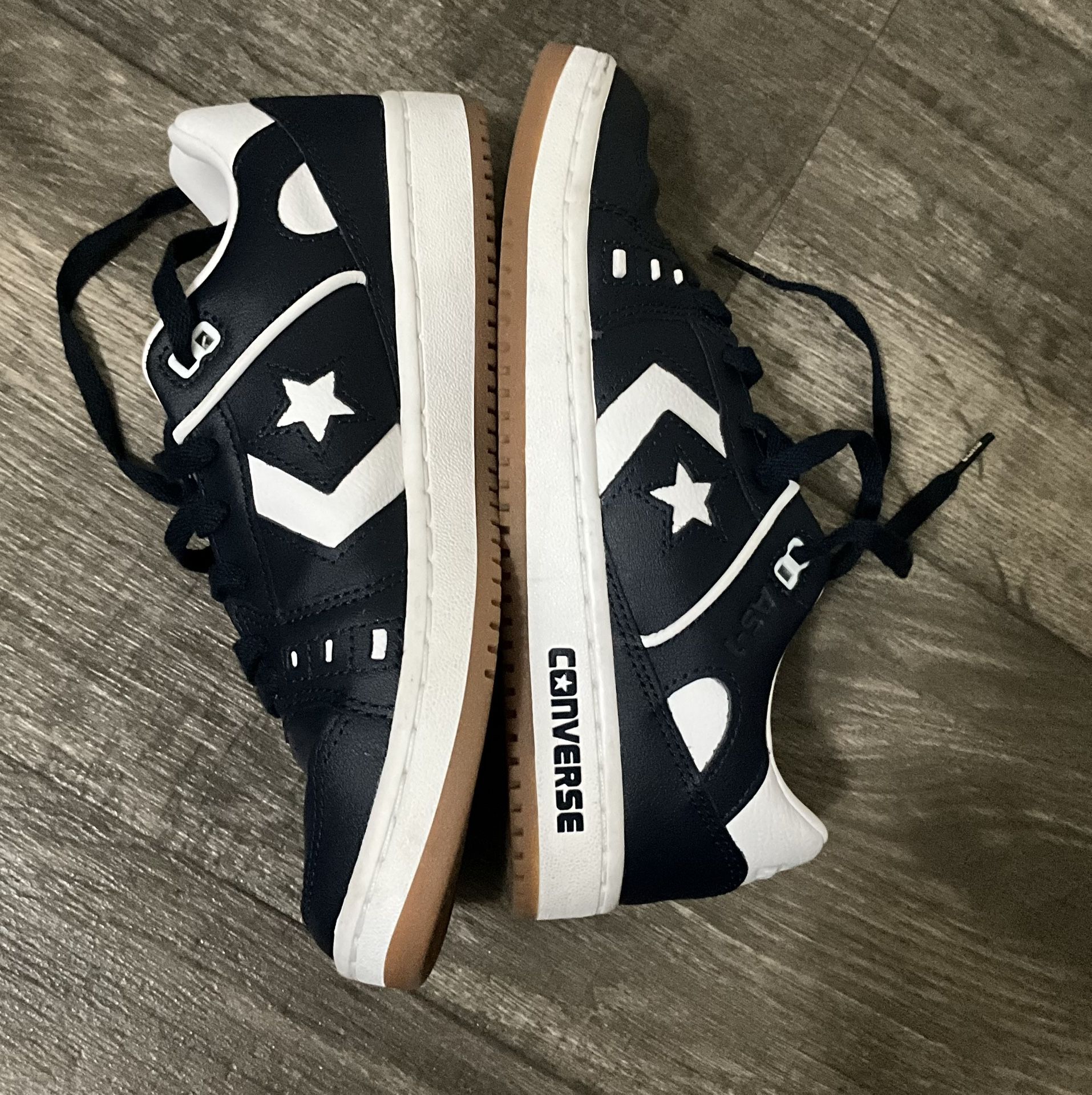 Converse Blue Skateboard Shoes 7.5 Size