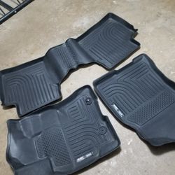 HUSKY LINERS (MAT TRUCK)