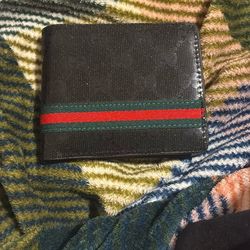 Bi Fold Gucci Wallet