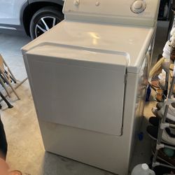 Maytag dependable Care Electric Dryer 