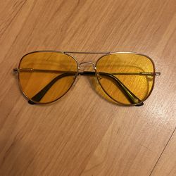 Kendra Scott Sunglasses