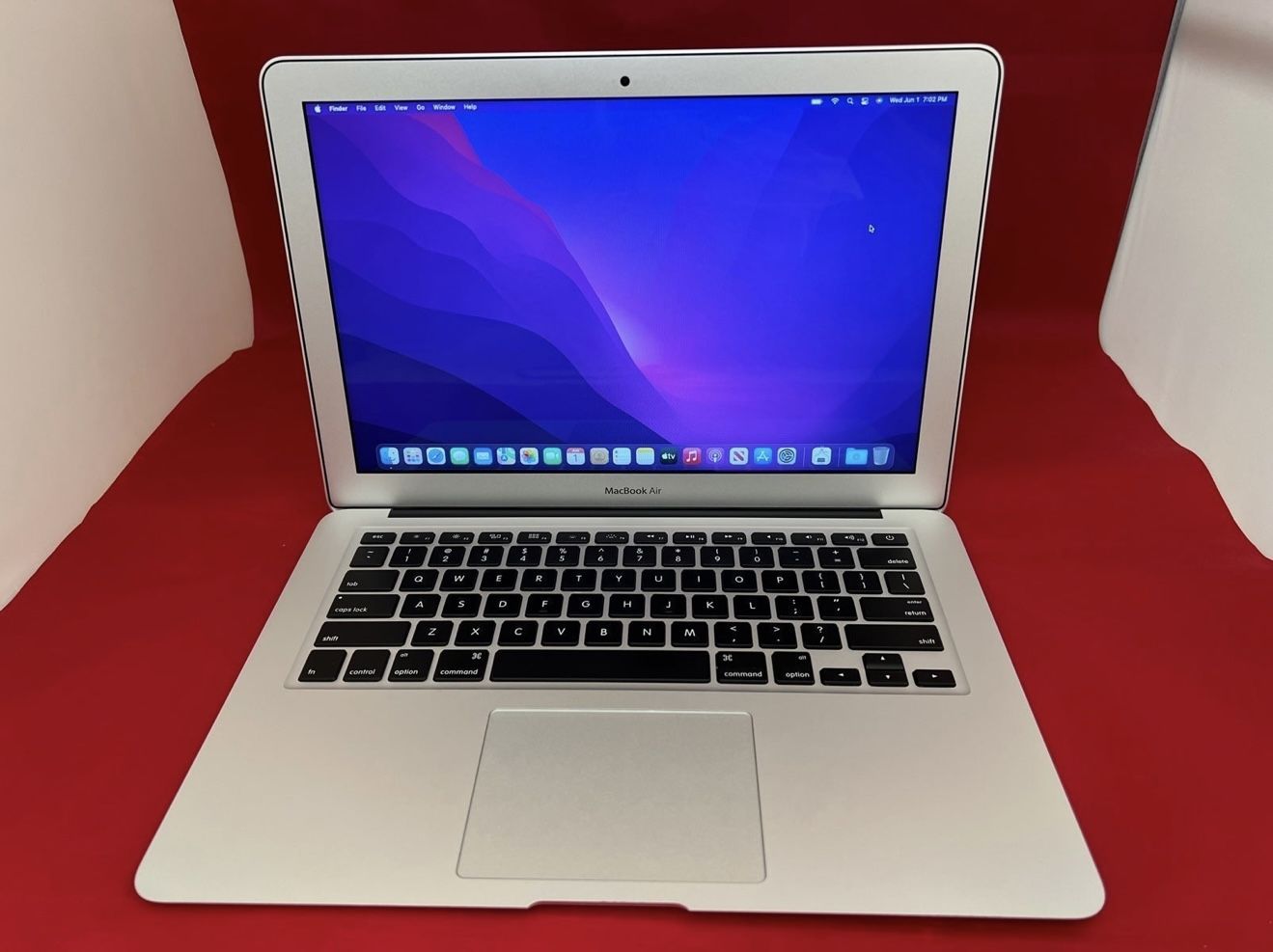 MacBook Air 2015 8GB (excellent Condition) 