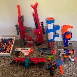 Nerf guns + bullets+nerf vacuum 