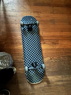 Retro spec skateboard