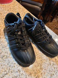 Kids k swiss Kids boys girls shoes size 1 Good condition