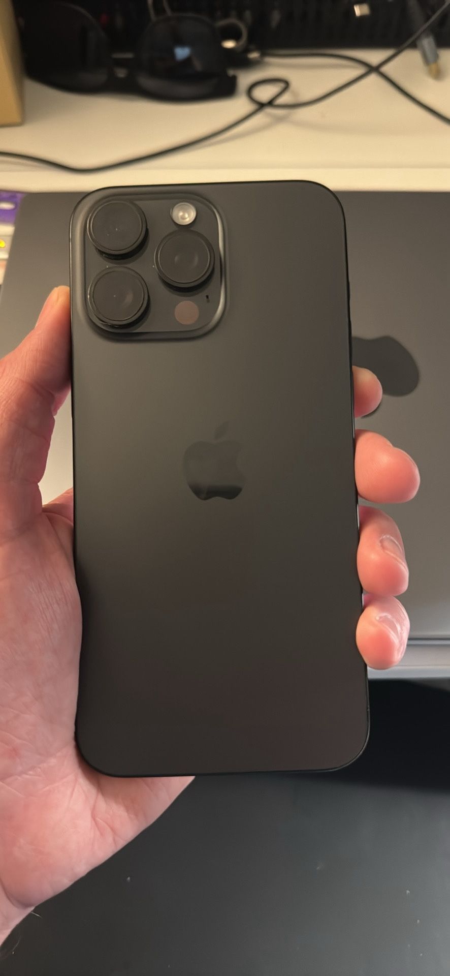 iPhone 15 Pro Max (ATT Locked)