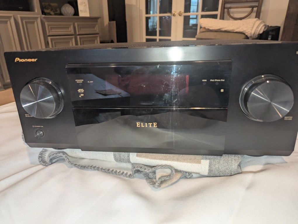 Pioneer Elite 7.2 Channel Receiver