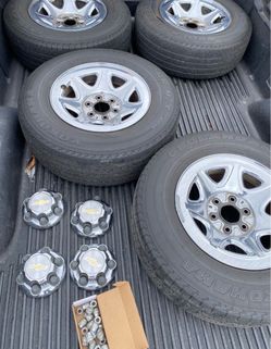 17" OEM Chevy Silverado Chrome Rims - Complete Set (Bad Tires / Rims Only)