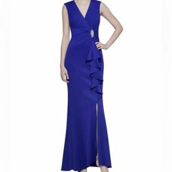 Jessica Howard Women’s sleeveless V-neck Gown