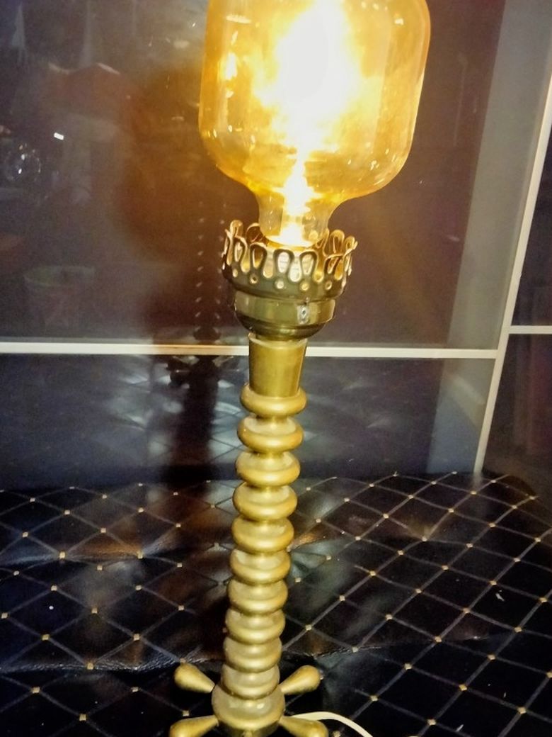 Vintage MCM Brass Table Lamp