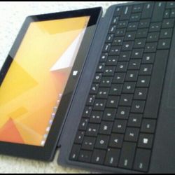 Microsoft Surface Rt 32gb. Laptop Tablet And Chargerg