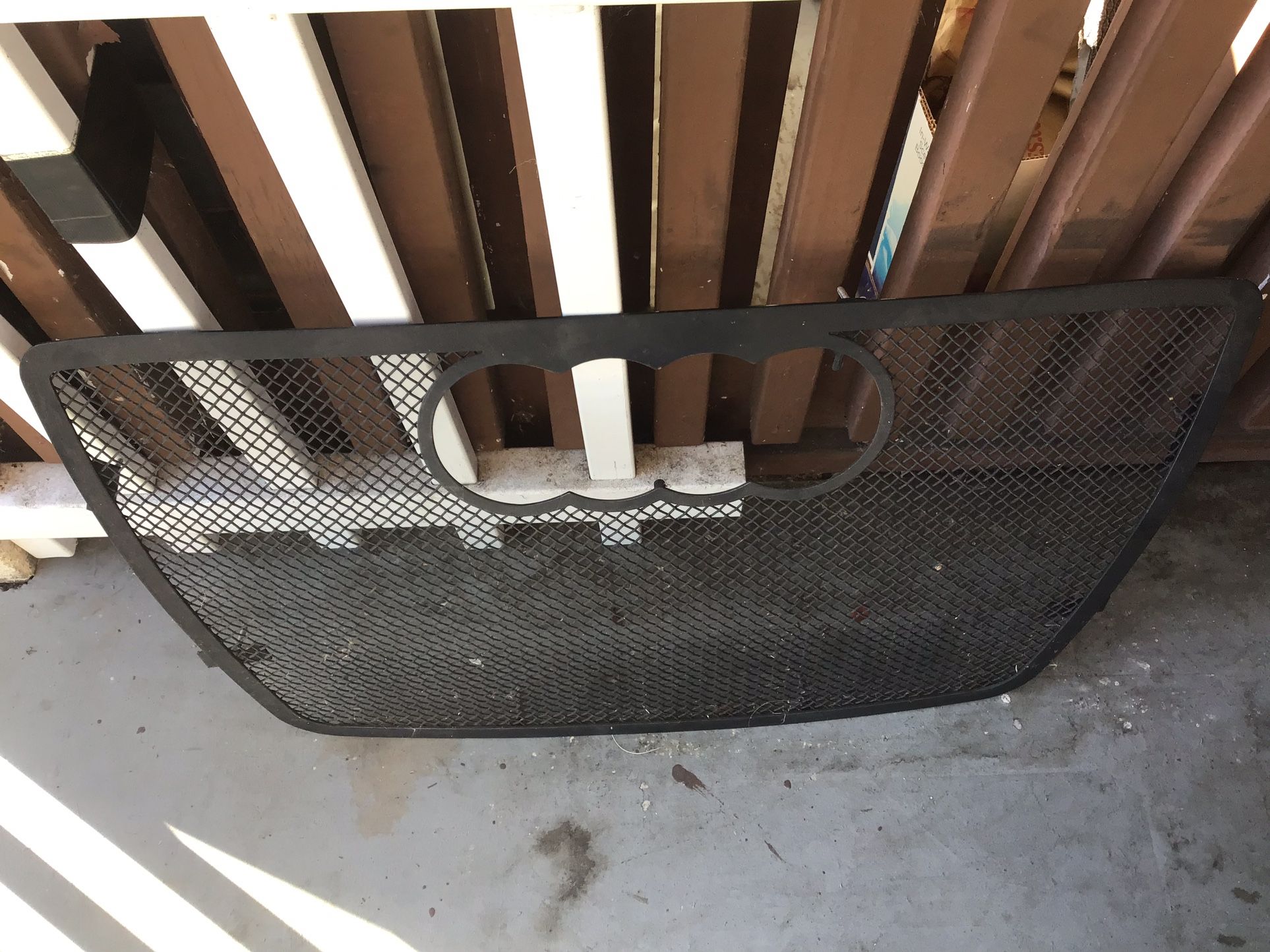 Audi Q7 Grill