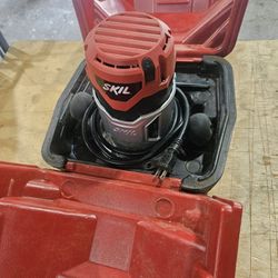 Skil Portable Router