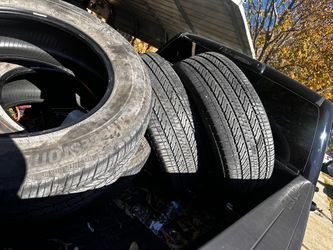 275/60r20 Bridgestone Tires / Llantas