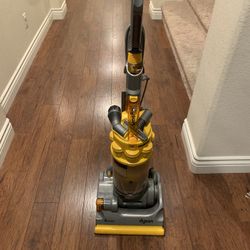 Dyson Vacuum Needs Clutch 