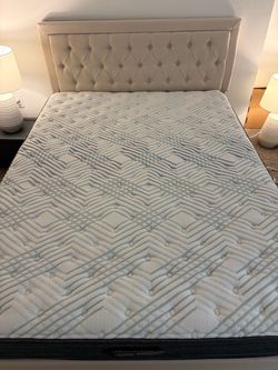 Queen Bed