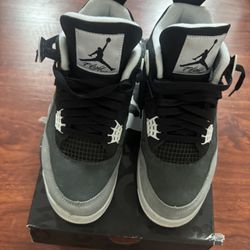 Jordan 4 Fear 