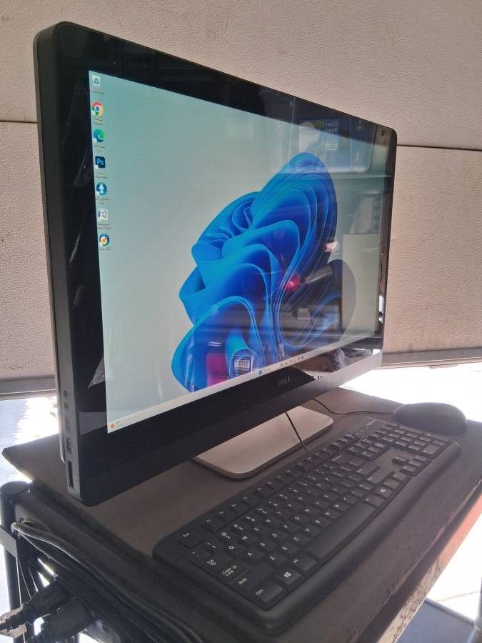 Dell XPS 27' 'inch.. TouchScreen All-in-One Desktop PC, windows 11 - $260