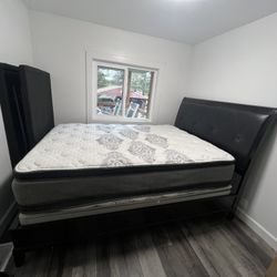 Complete Queen Adjustable Bed/mattress With Frame, Cabinet And Mirror