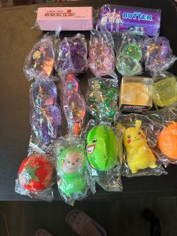 Box’s 22 squishy’s bundle