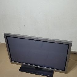 Tabletop TV Stand (for big TVs like a 40”-plus TV)