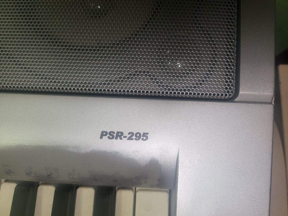 Yamaha PSR200 Keyboard