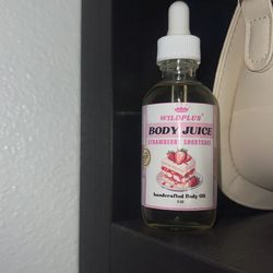 Strawberry shortcake body oil