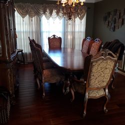 dining room set