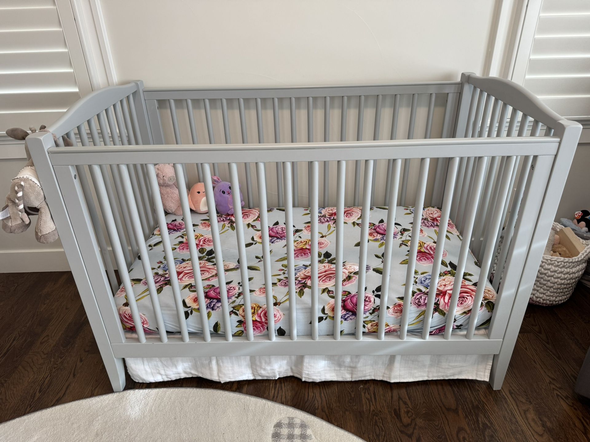 Pottery Barn Emerson Convertible Crib