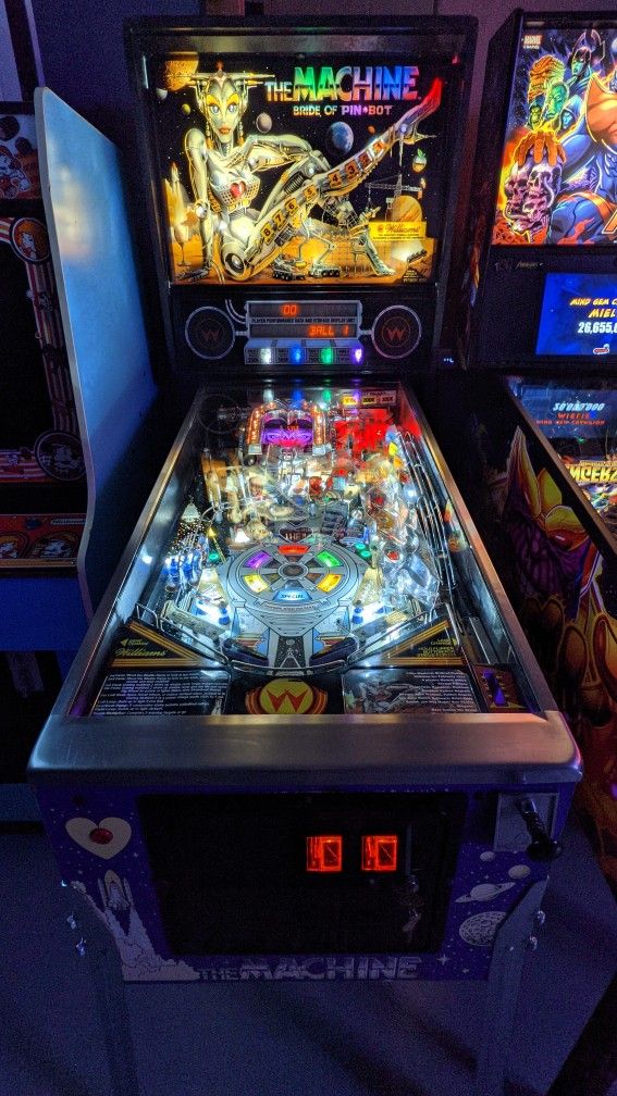 The machine Bride of Pinbot Pinball