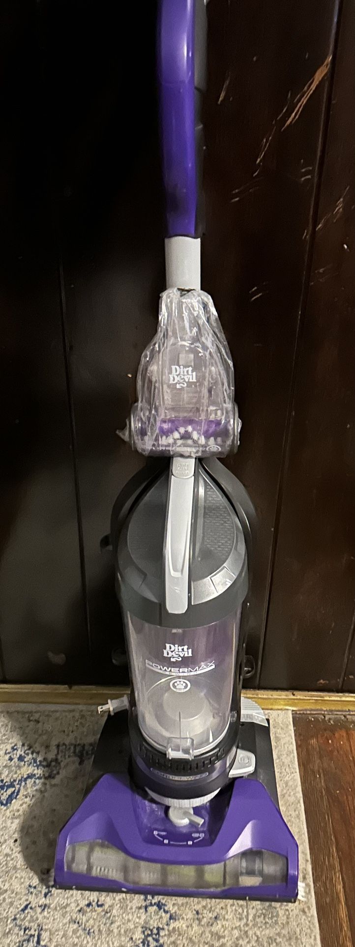 Dirt Devil Vacuum Cleaner 