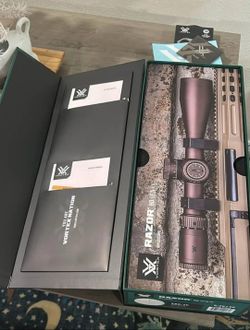 Vortex.Optics.Razor.Scopr