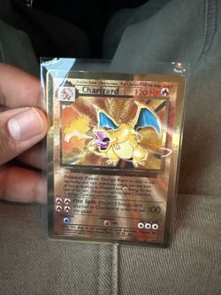 Charizard Gold Celebrations pokemon card