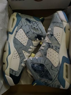 Jordan  6 - 5.5Y