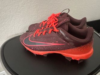 Nike youth 6 football cleats