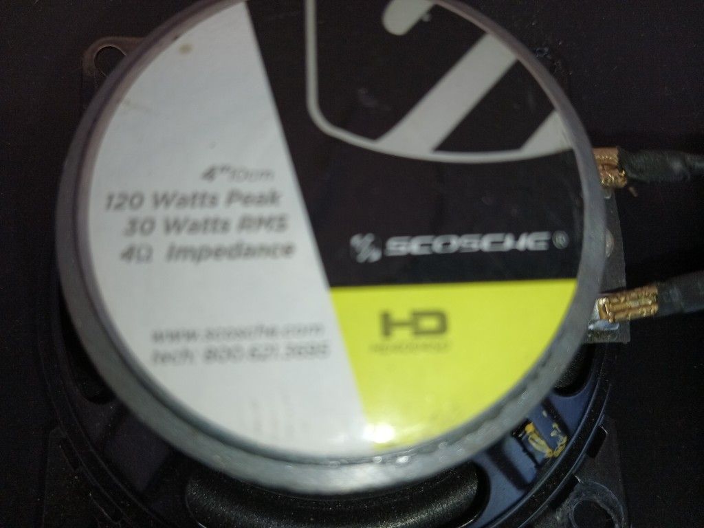 Speakers Almost New