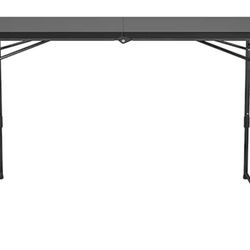 NEW 4 FOOT FOLDABLE TABLE - MESA NUEVA 4 PIES PLEGABLE