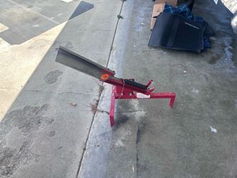 Clay pigeon thrower